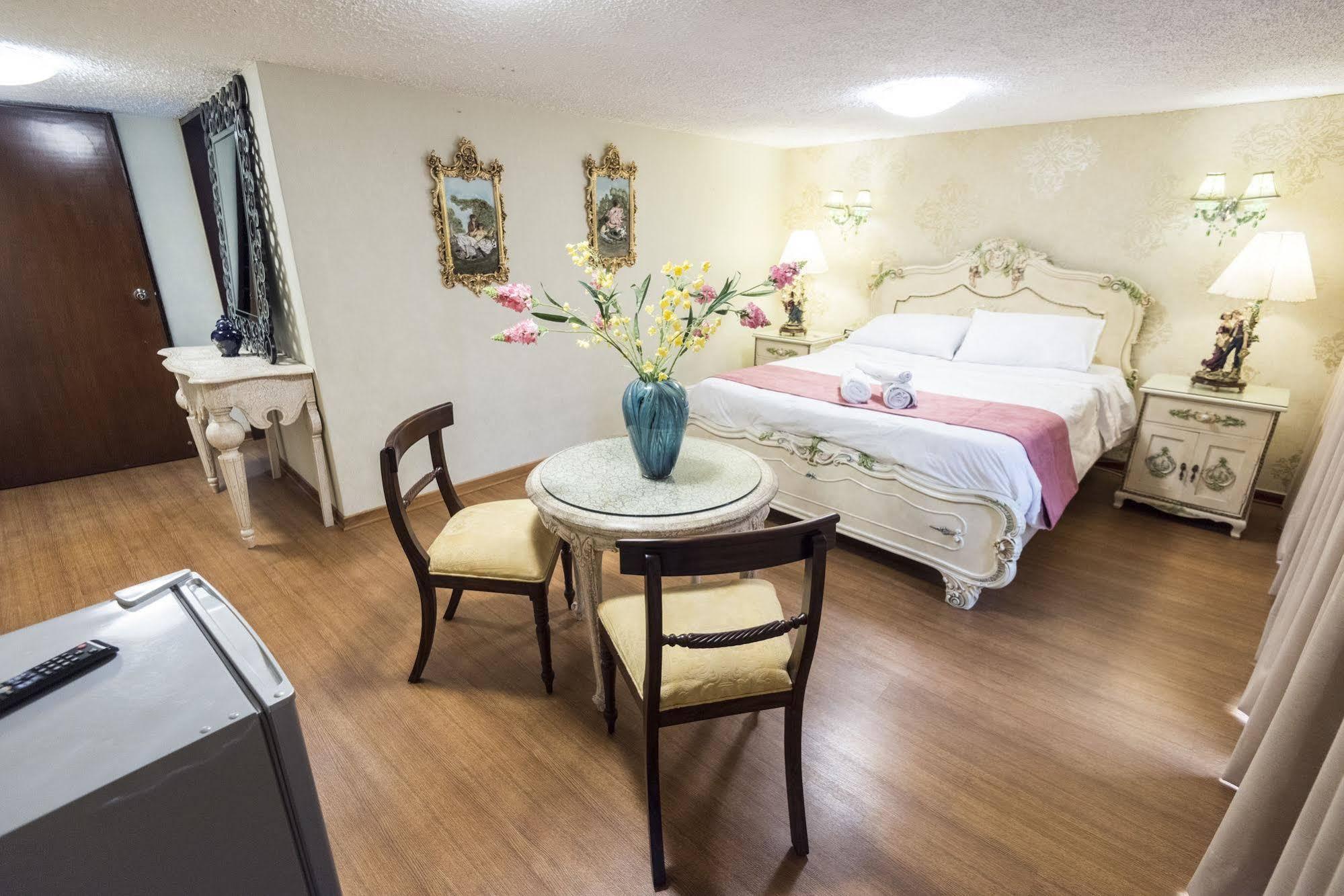 Inti Killa Hostel Лима Экстерьер фото