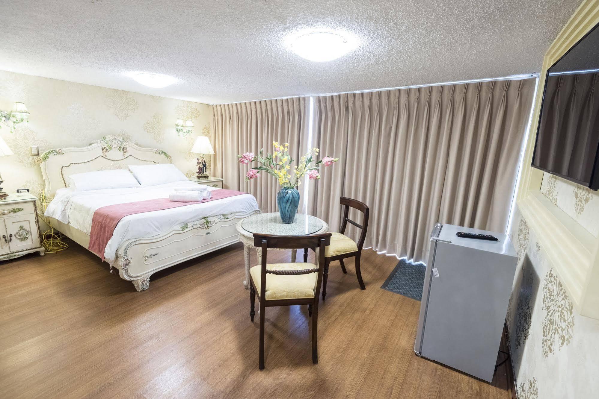 Inti Killa Hostel Лима Экстерьер фото